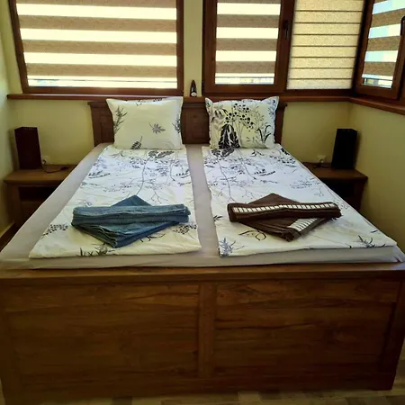 Gnezdo Sarafovo * Burgas