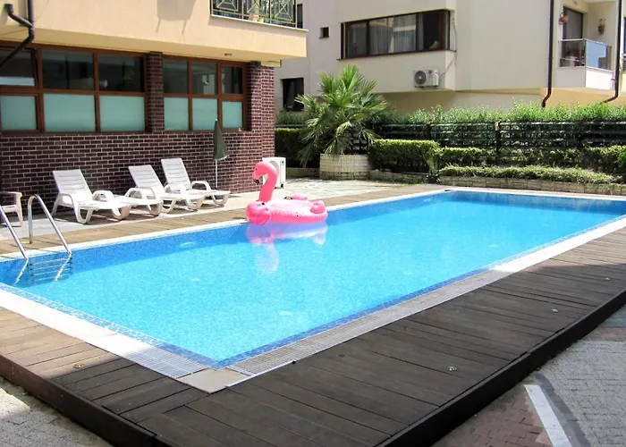 Gnezdo Sarafovo * ブルガス