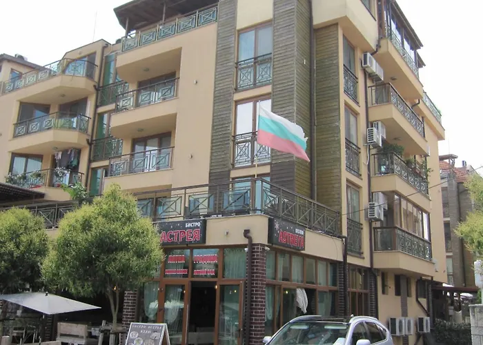 アパート Gnezdo Sarafovo