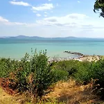Gnezdo Sarafovo * 부르가스